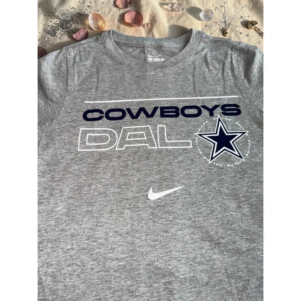 Nike - Kids Dallas Cowboys NFL T-Shirt - Size Medium *NWT*